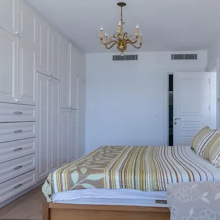 Βίλα Charming With Amazing View In Bodrum Yalıkavak